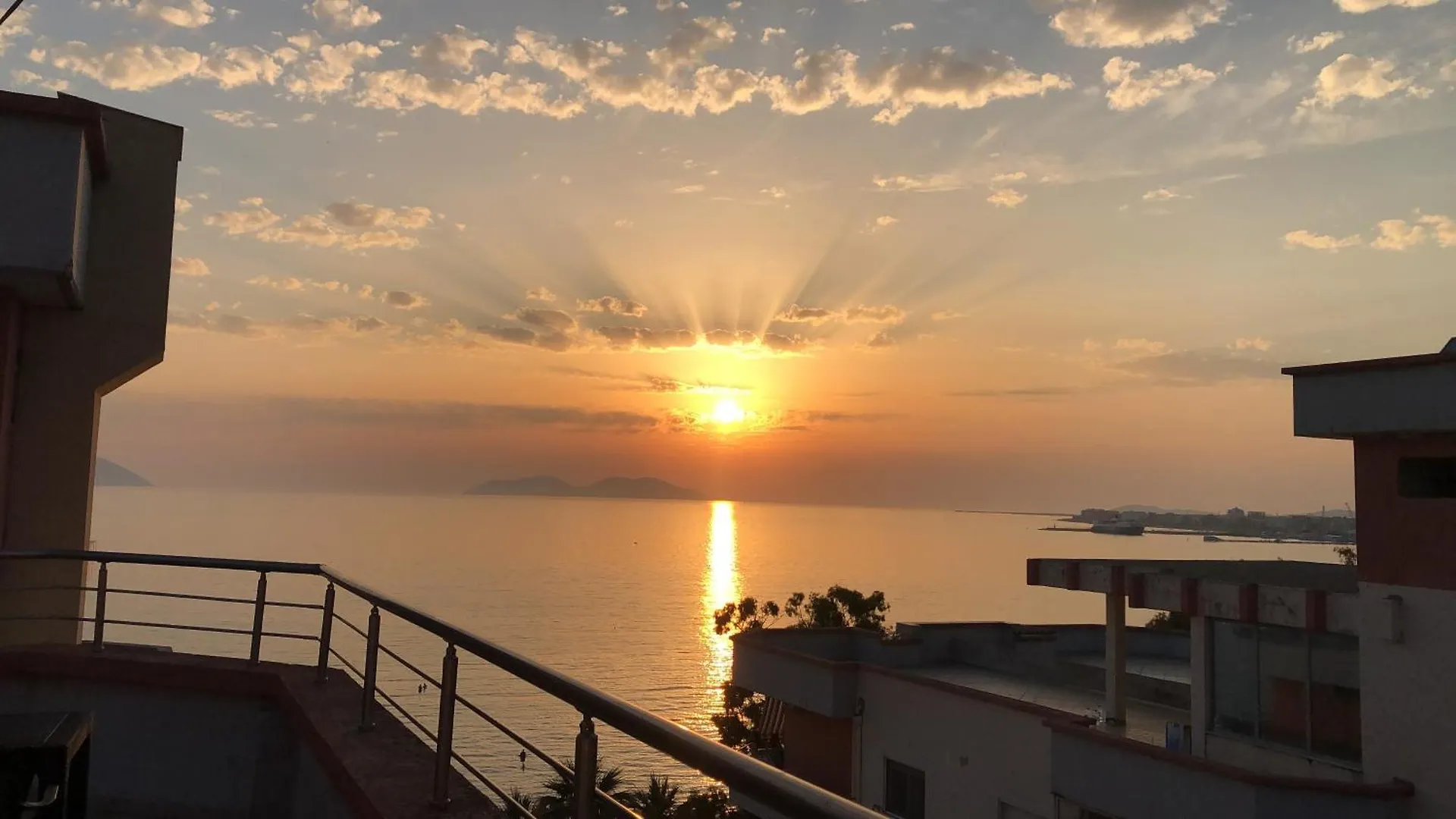 Val Apartments 'Vlora Lungomare Apartments'